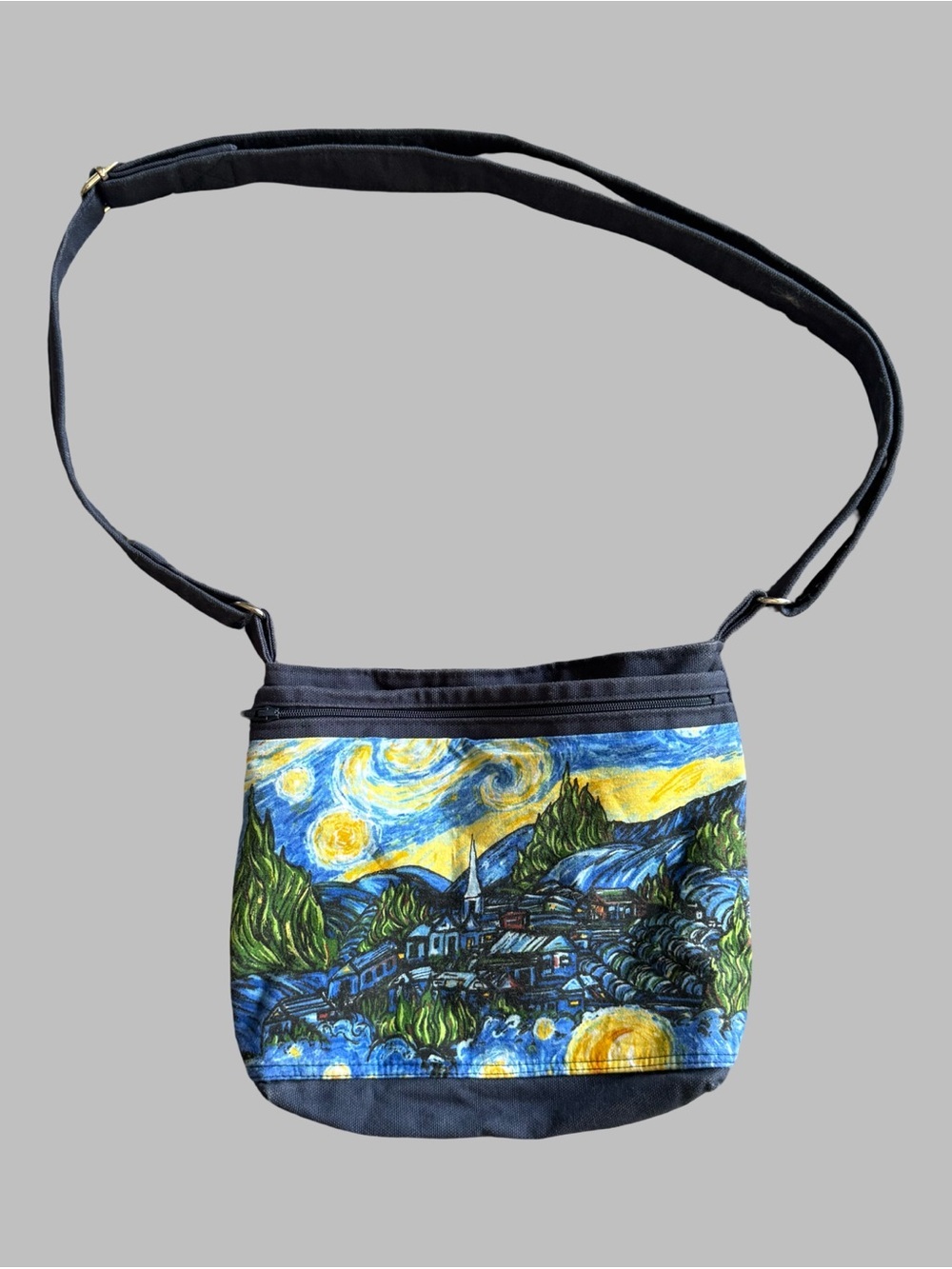 VAN GOGH Womenโs Starry Night Print Crossbody Bag